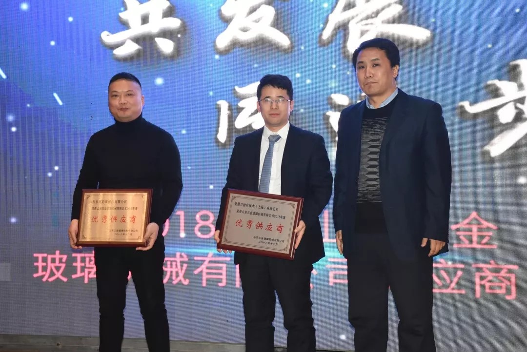 1545618376962793.jpg 1545618376962793.jpg